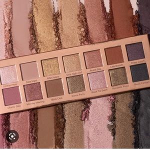 NEW IN BOX!! Mally Beauty Best Dressed Lids Eyeshadow Palette